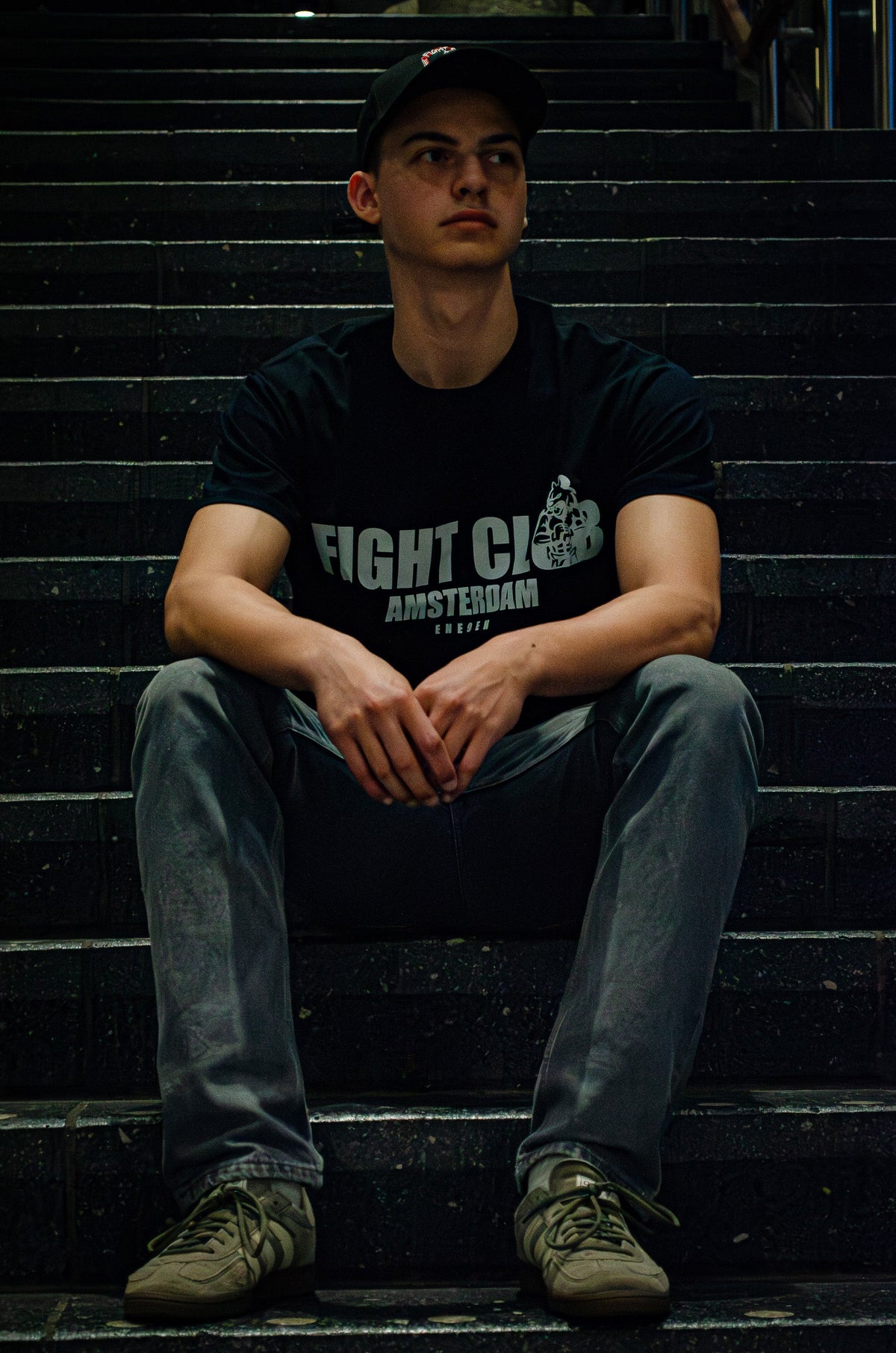 Essential T-Shirt Zwart