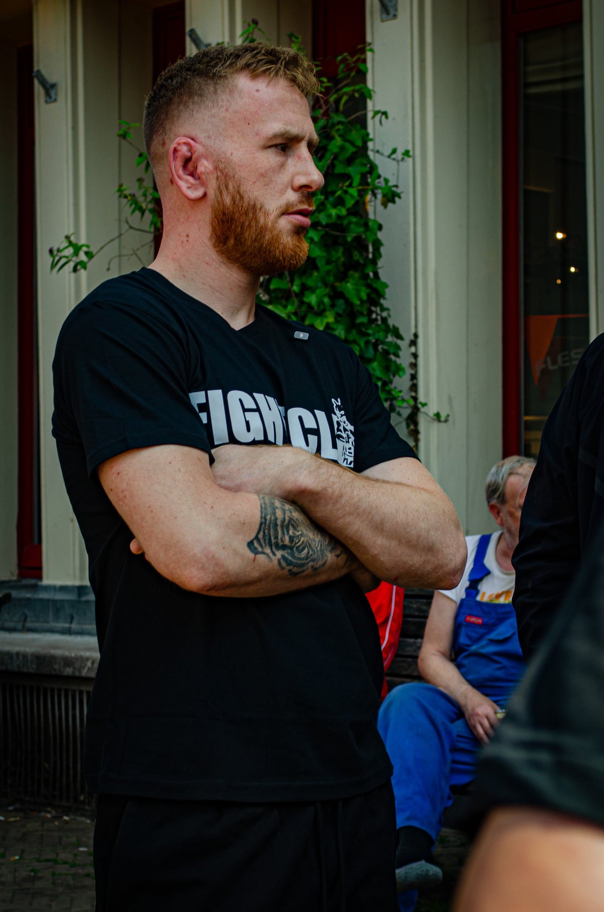 Essential T-Shirt Zwart